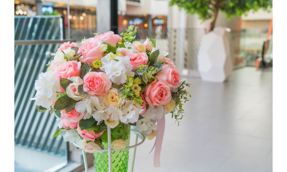 A Buyer’s Guide to Congratulatory Flower Stands in Singapore